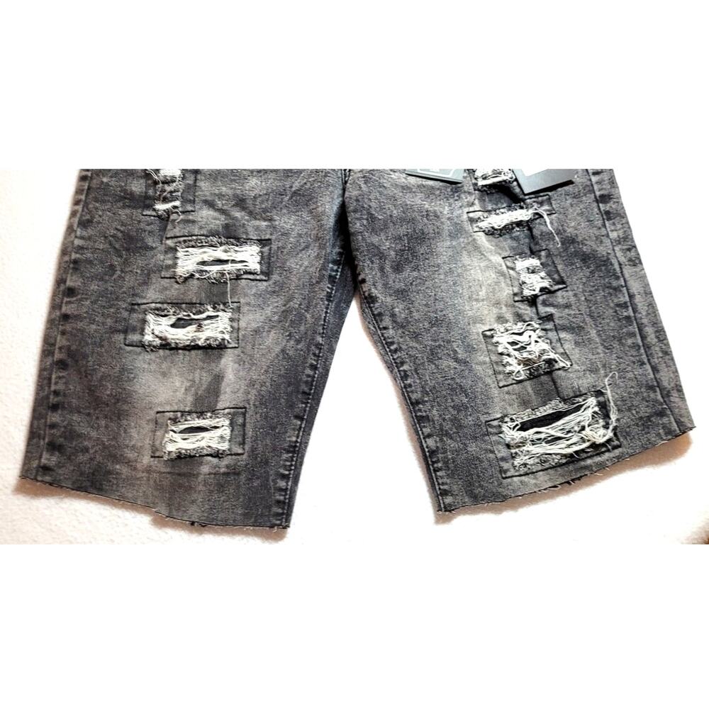 CR-24 Chrome Edge Mens Shorts 36x32 Gray Denim Holes Ripped Grunge Streetwear - Picture 7 of 11